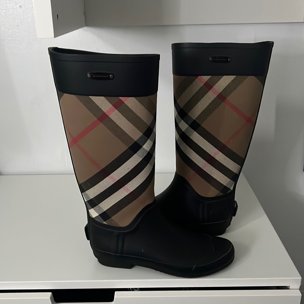 Burberry Rainboots